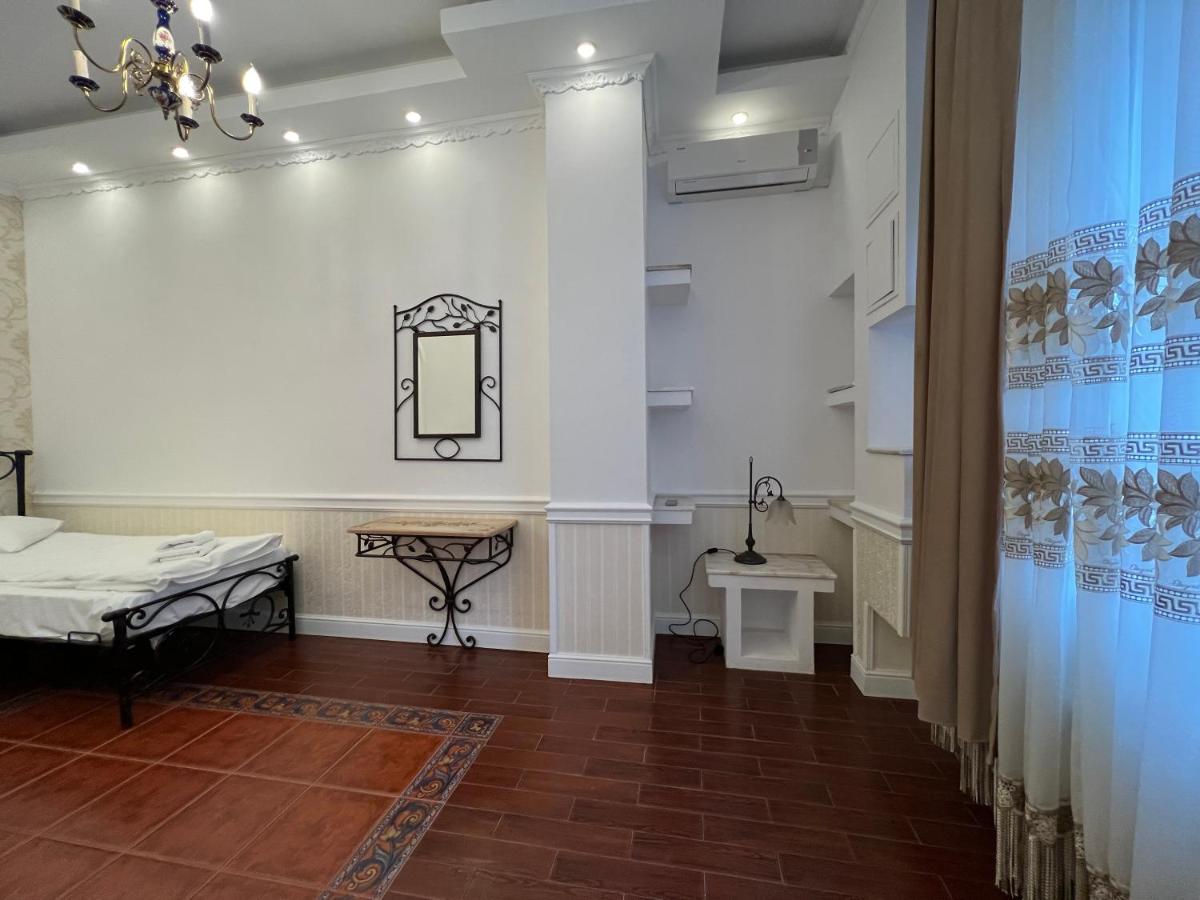 Photo - Hotel Boutique Cathedral Plaza Residences room for rent downtown