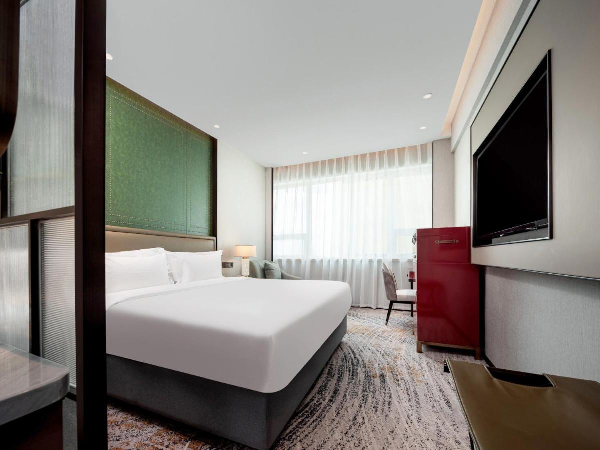 Photo - Shenzhen Shanghai Hotel -Complimentary Mini Bar and Late Check Out