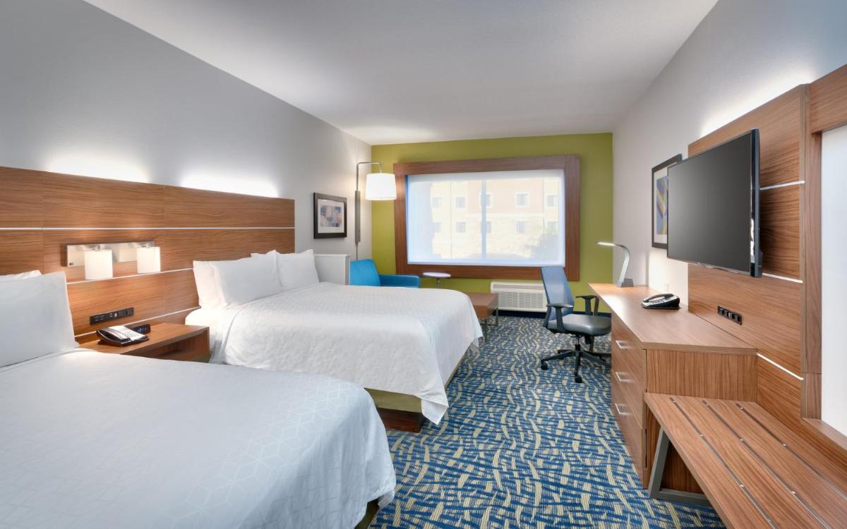 Photo - Holiday Inn Express & Suites - Gainesville I-75, an IHG Hotel