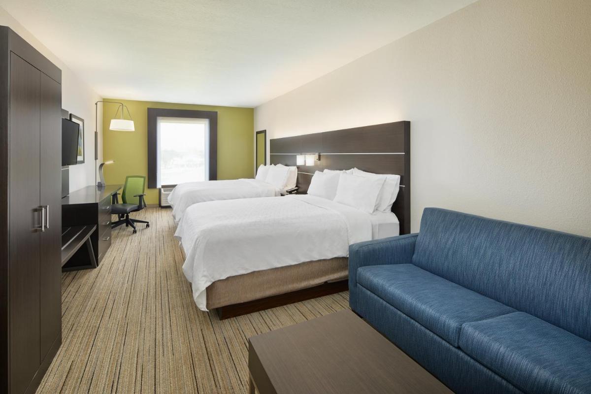 Photo - Holiday Inn Express Hotel & Suites Port Richey, an IHG Hotel