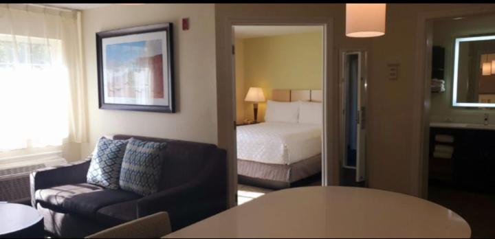 Photo - Candlewood Suites Houston Medical Center, an IHG Hotel