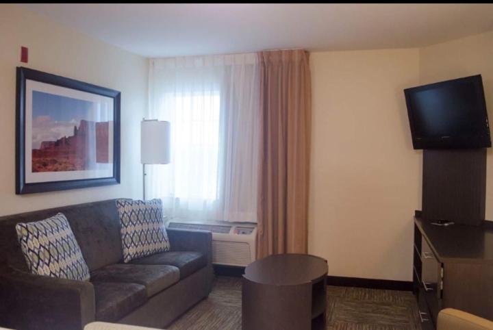 Photo - Candlewood Suites Houston Medical Center, an IHG Hotel