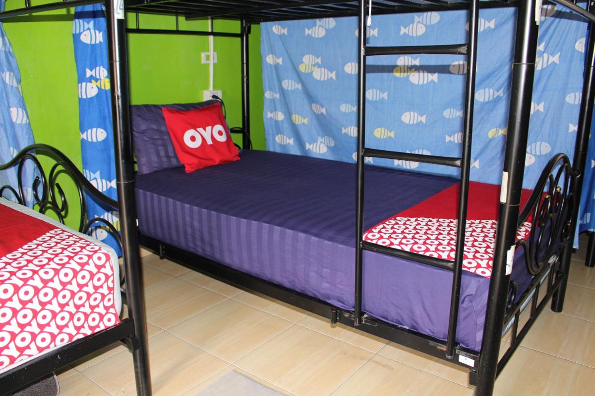 Photo - OYO 985 The Twins Hostel