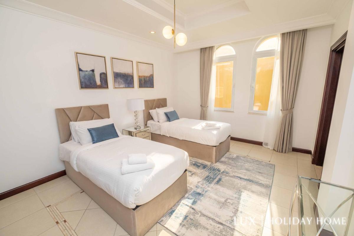 Photo - LUX The Luxury Sunny Shores Palm Villa