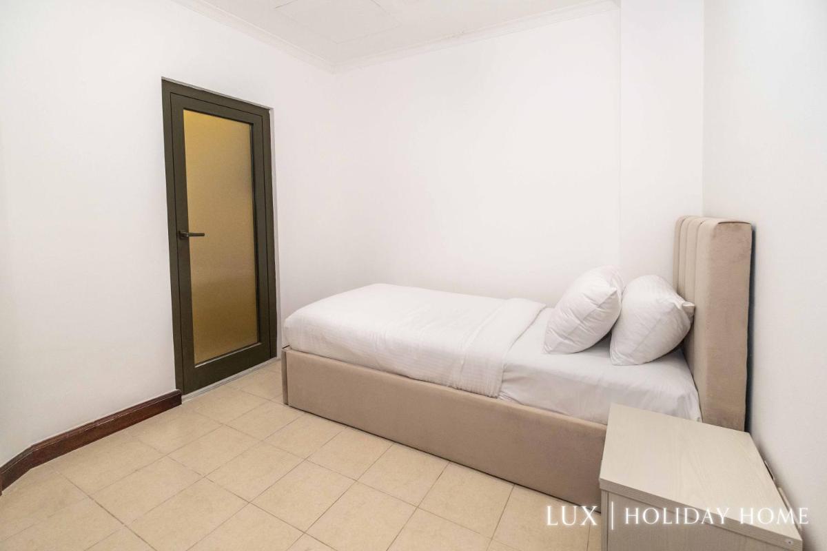 Photo - LUX The Luxury Sunny Shores Palm Villa