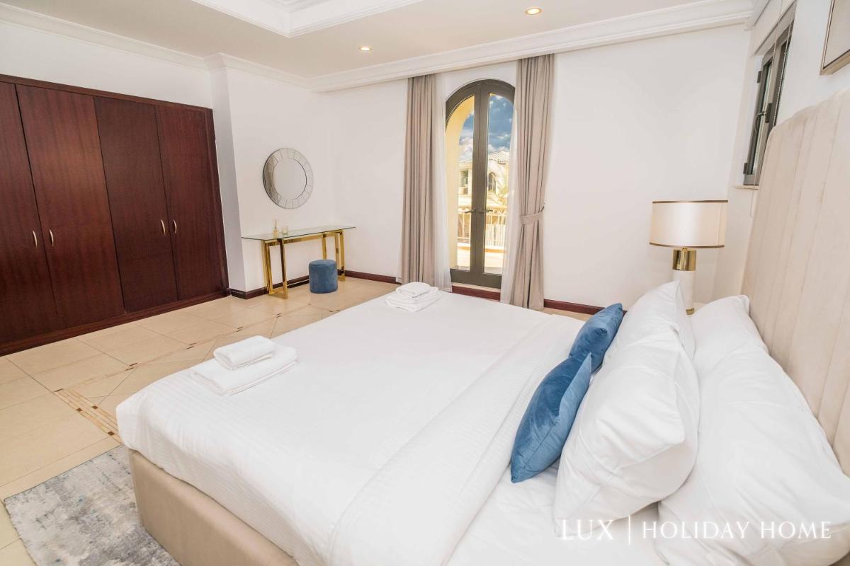 Photo - LUX The Luxury Sunny Shores Palm Villa