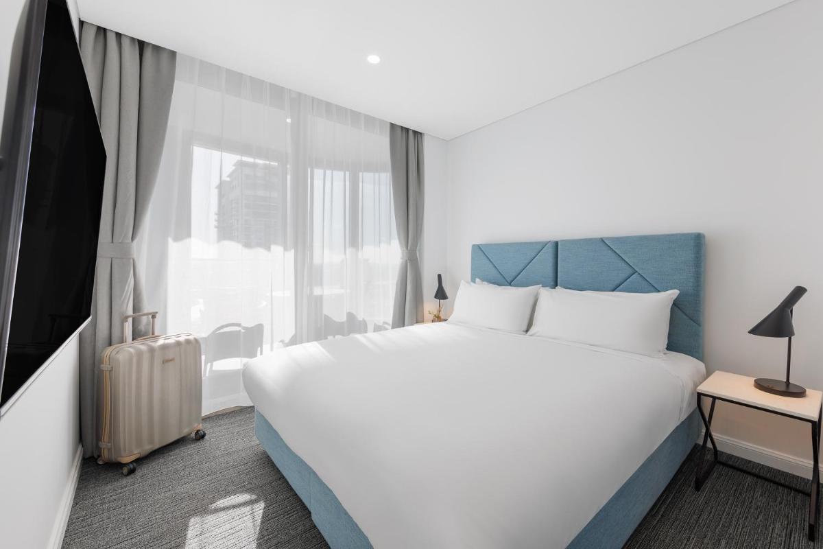 Photo - Meriton Suites Surfers Paradise