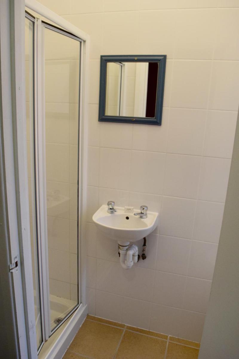 Photo - Cranford Hotel