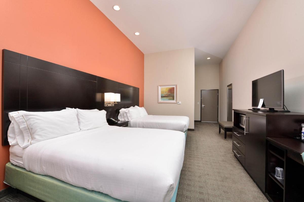 Photo - Holiday Inn Express & Suites Austin South, an IHG Hotel