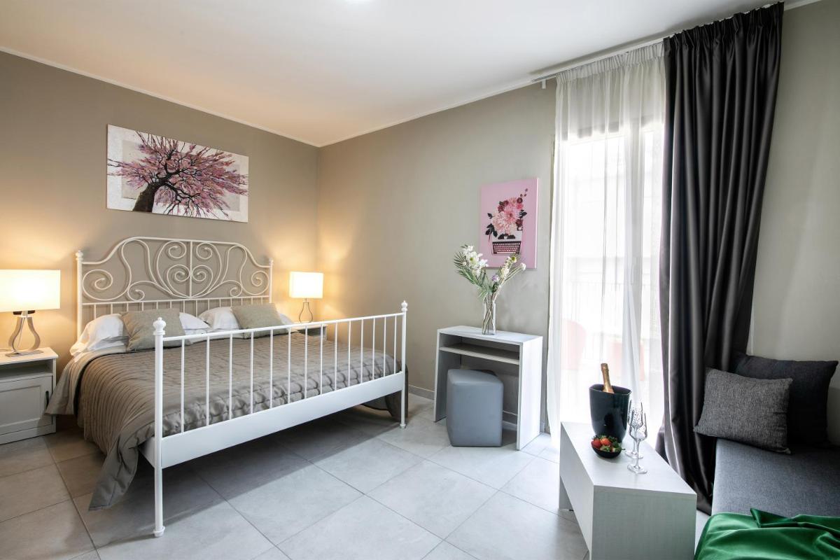 Photo - Noah Beach Hotel