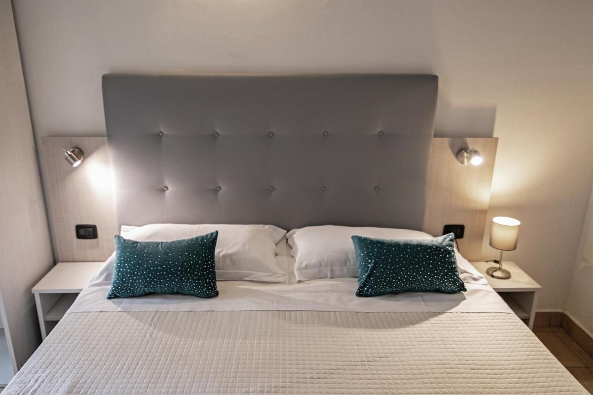 Photo - Noah Beach Hotel