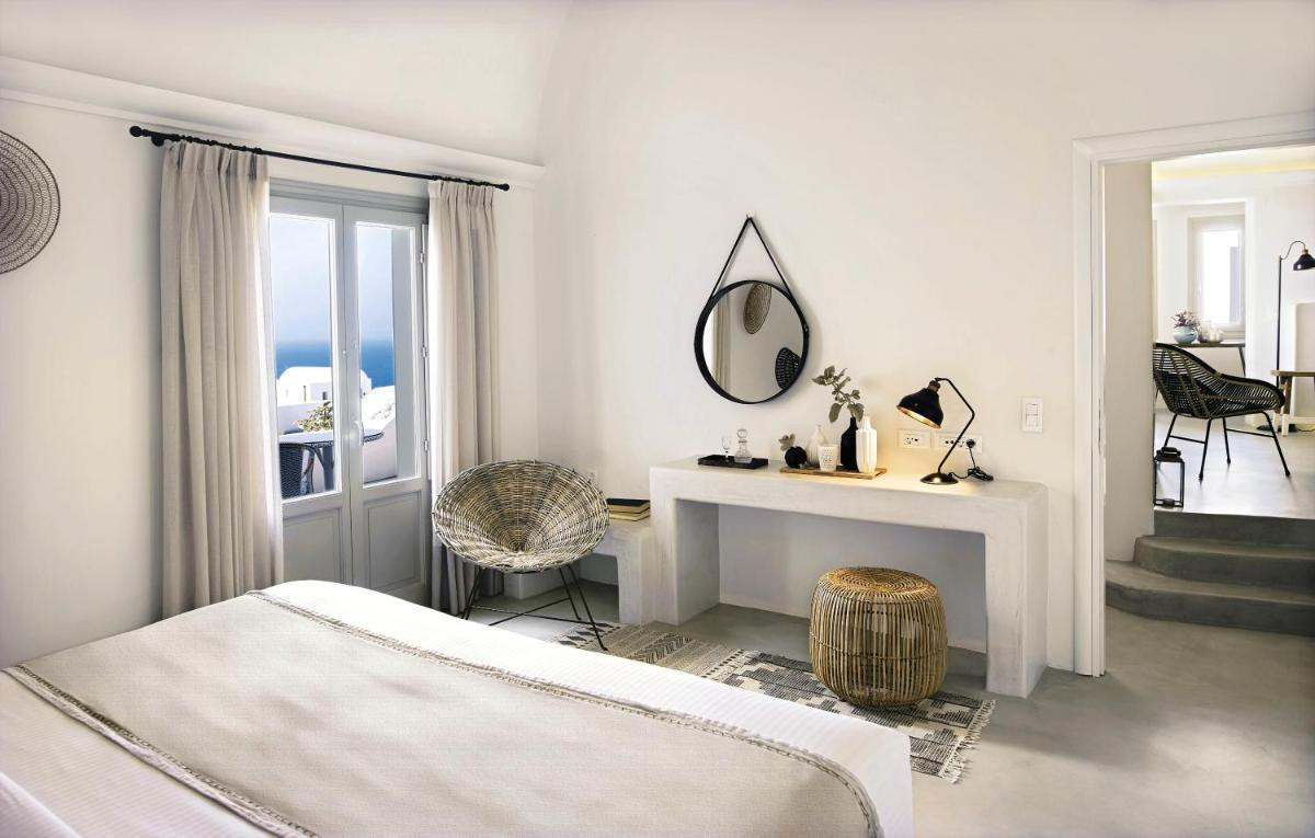 Photo - Santo Pure Oia Suites & Villas