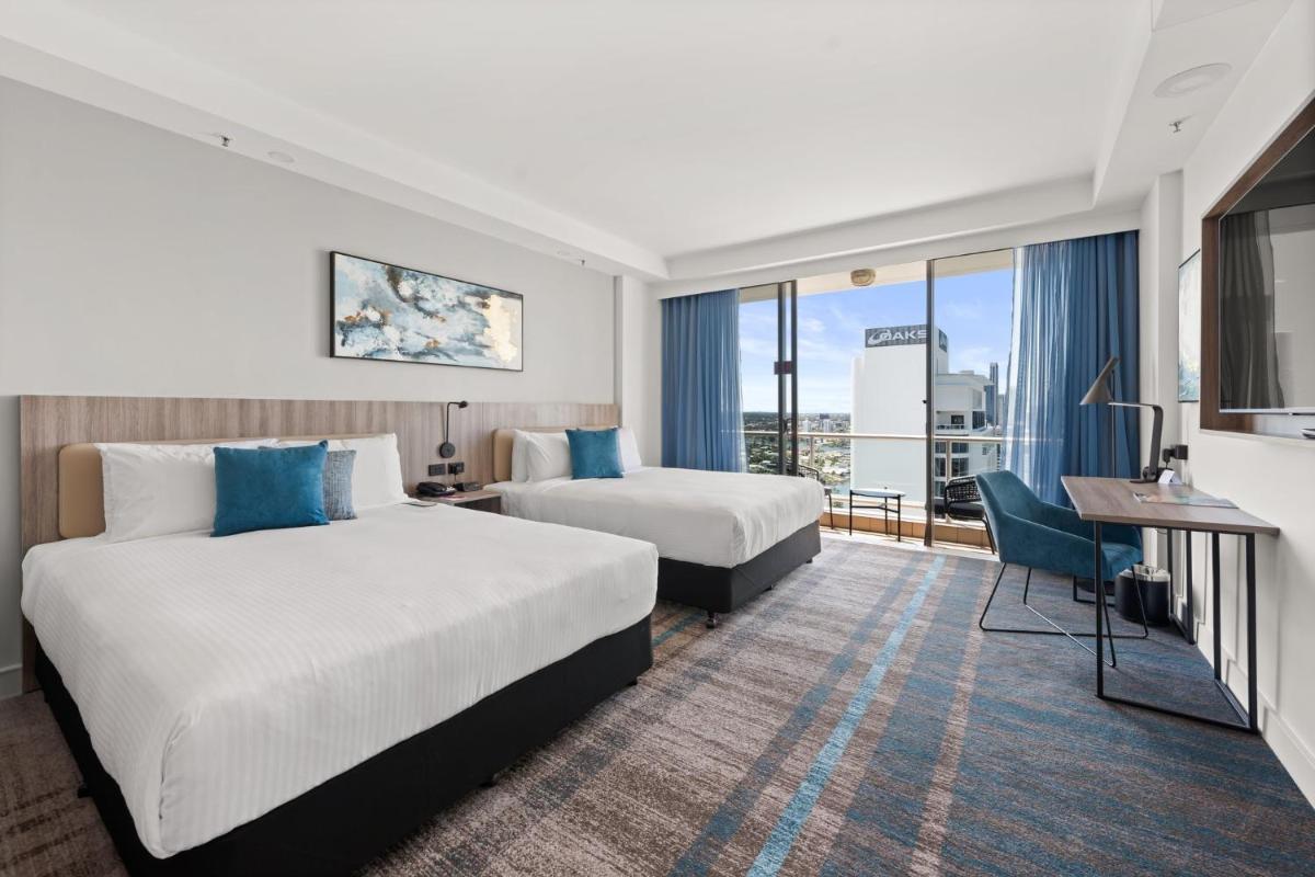 Photo - Crowne Plaza Surfers Paradise, an IHG Hotel