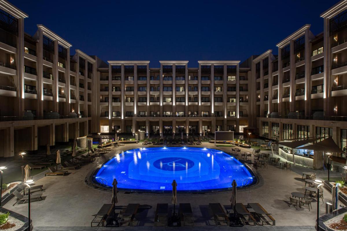 Triumph Luxury Hotel photo 7