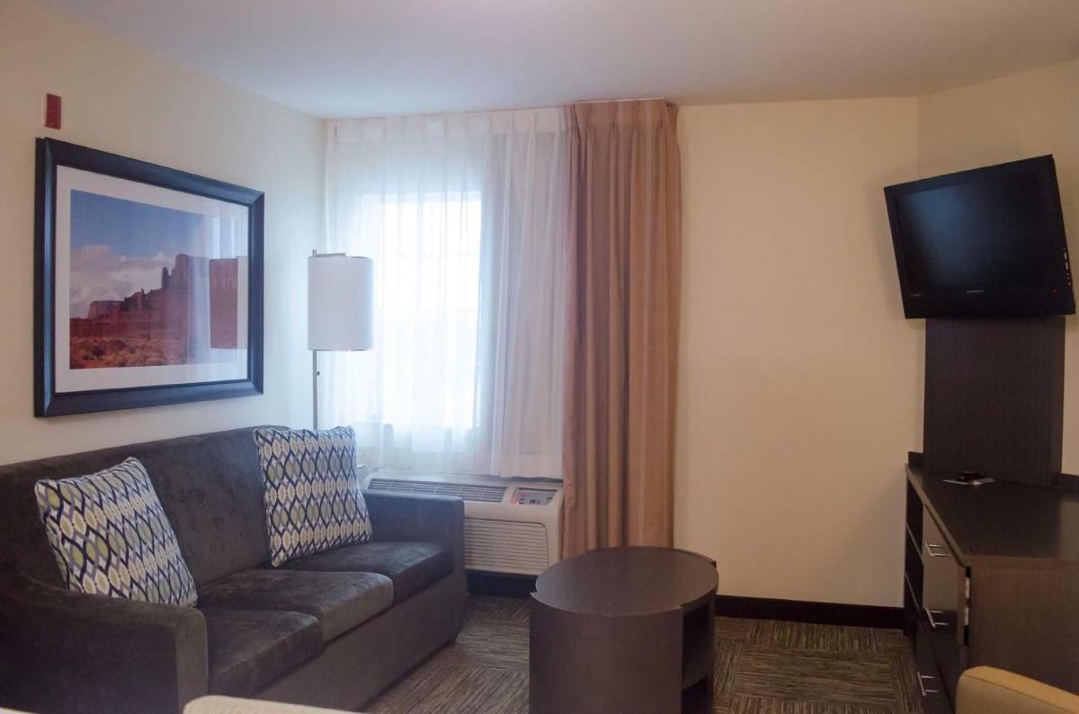 Photo - Candlewood Suites Houston Medical Center, an IHG Hotel