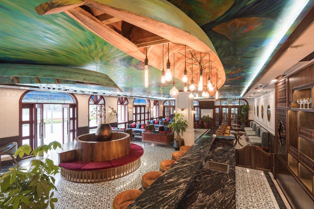 Grand Fleuve Boutique photo 5