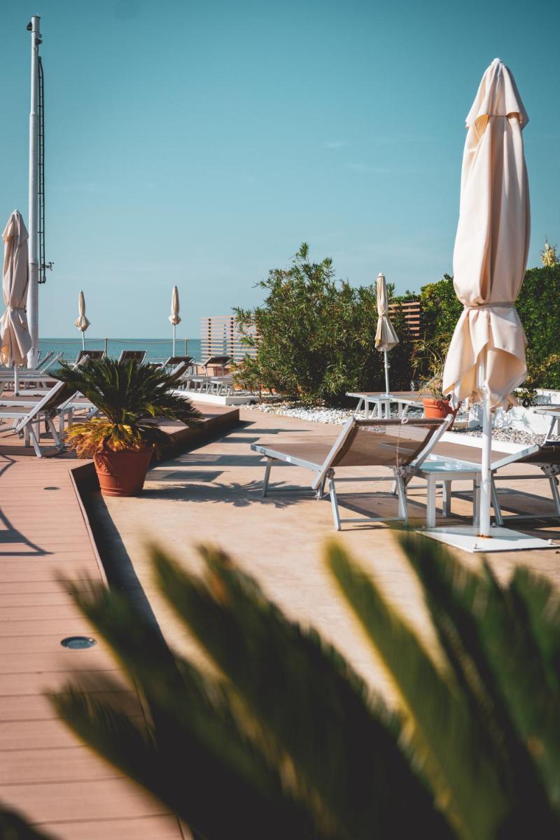 Photo - Tre Merli Beach Hotel