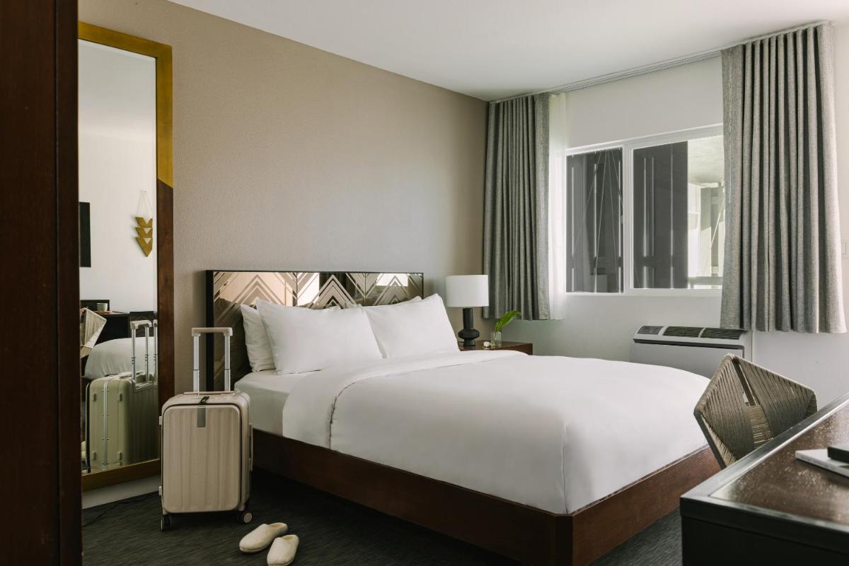 Photo - The V powered by Sonder