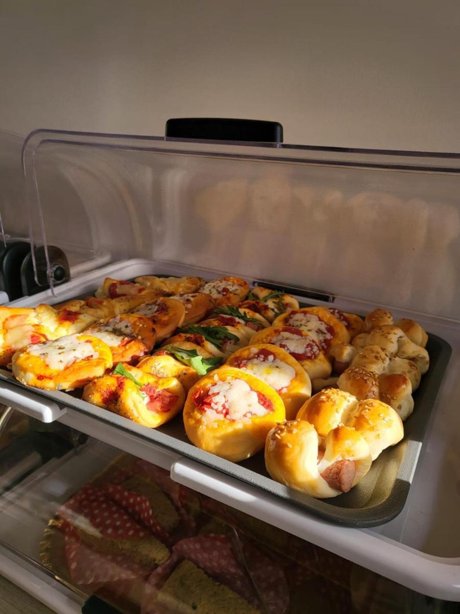 Foto - La Vucciria di Guttuso