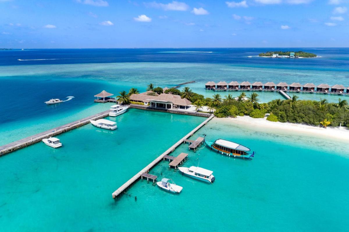 Sheraton Maldives Full Moon Resort & Spa photo 3