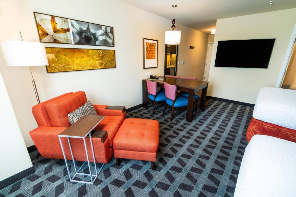 Photo - TownePlace Suites By Marriott Las Vegas Stadium District