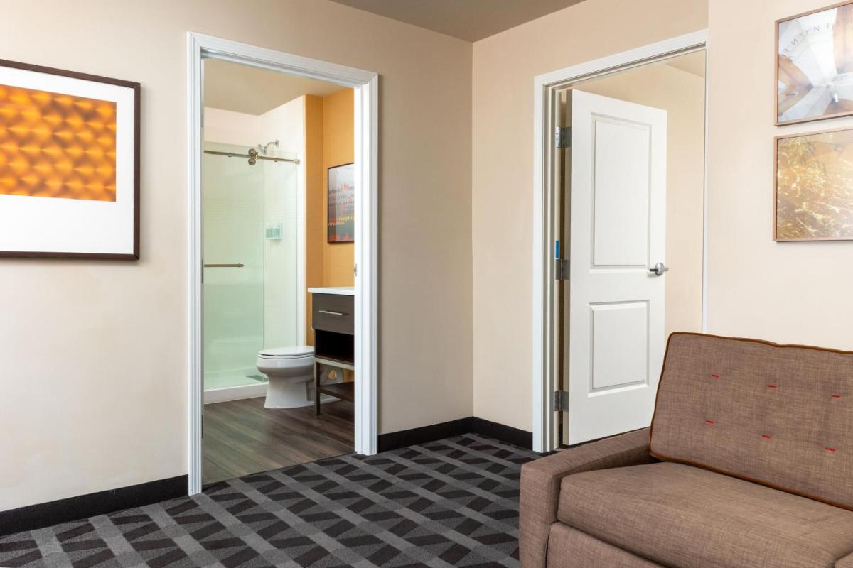 Photo - TownePlace Suites By Marriott Las Vegas Stadium District