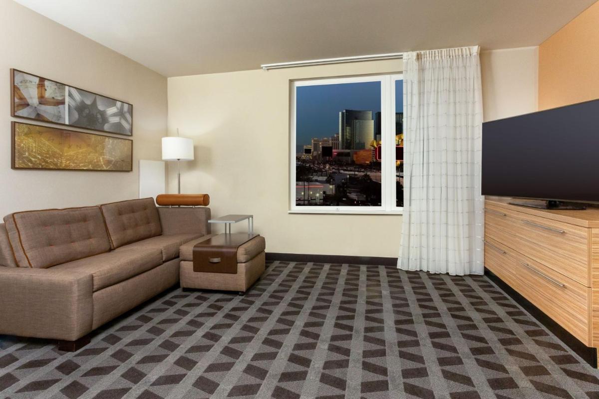 Photo - TownePlace Suites By Marriott Las Vegas Stadium District