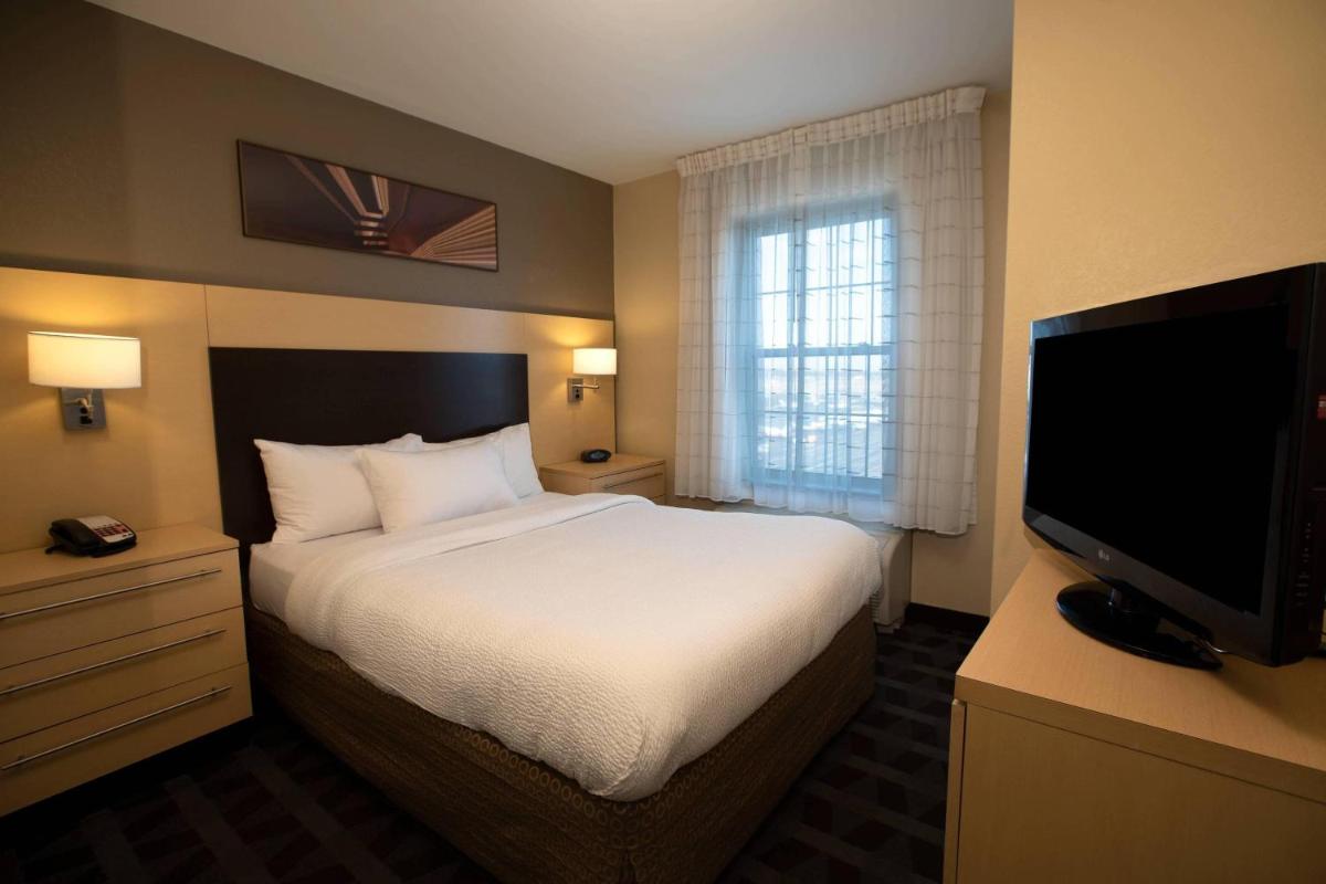 Photo - TownePlace Suites Republic Airport Long Island Farmingdale