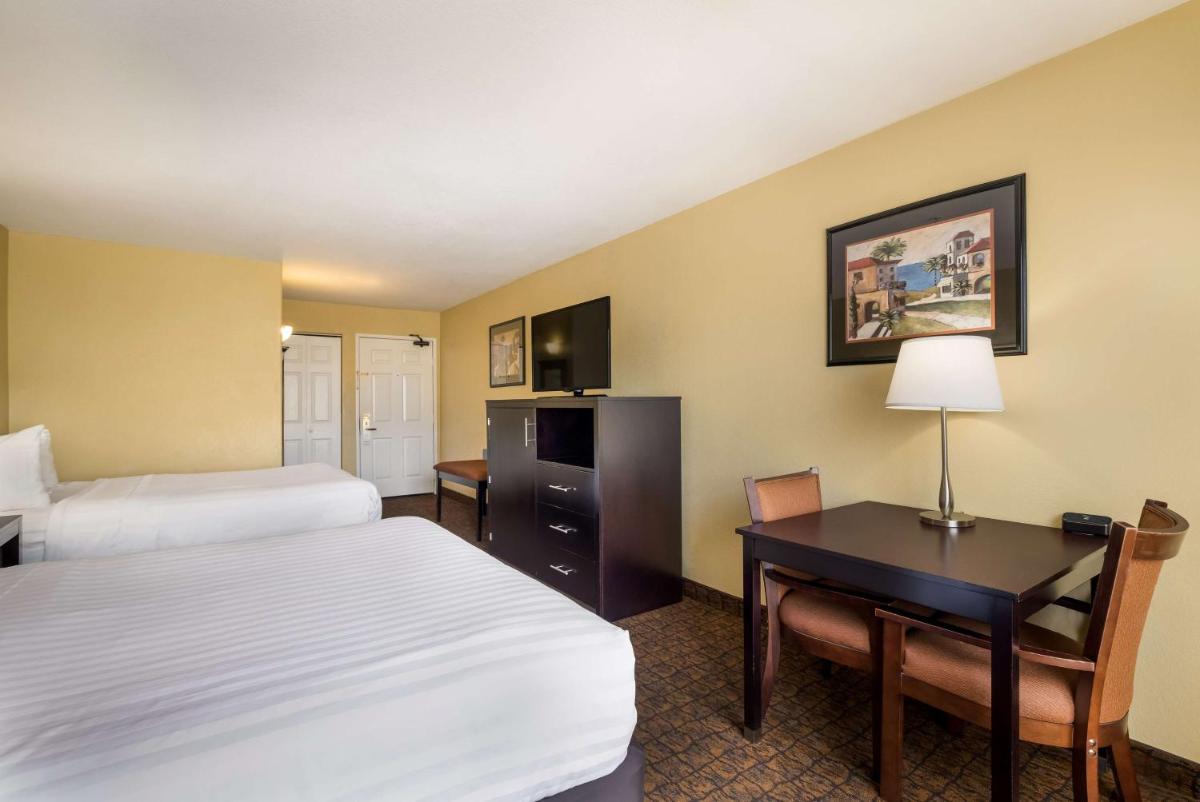 Photo - Best Western Escondido Hotel