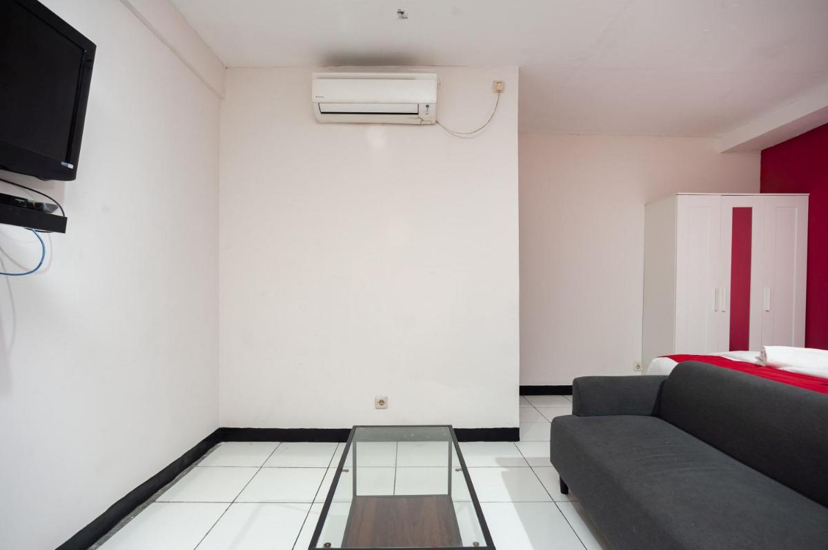 Photo - RedDoorz Plus near Mall Kelapa Gading