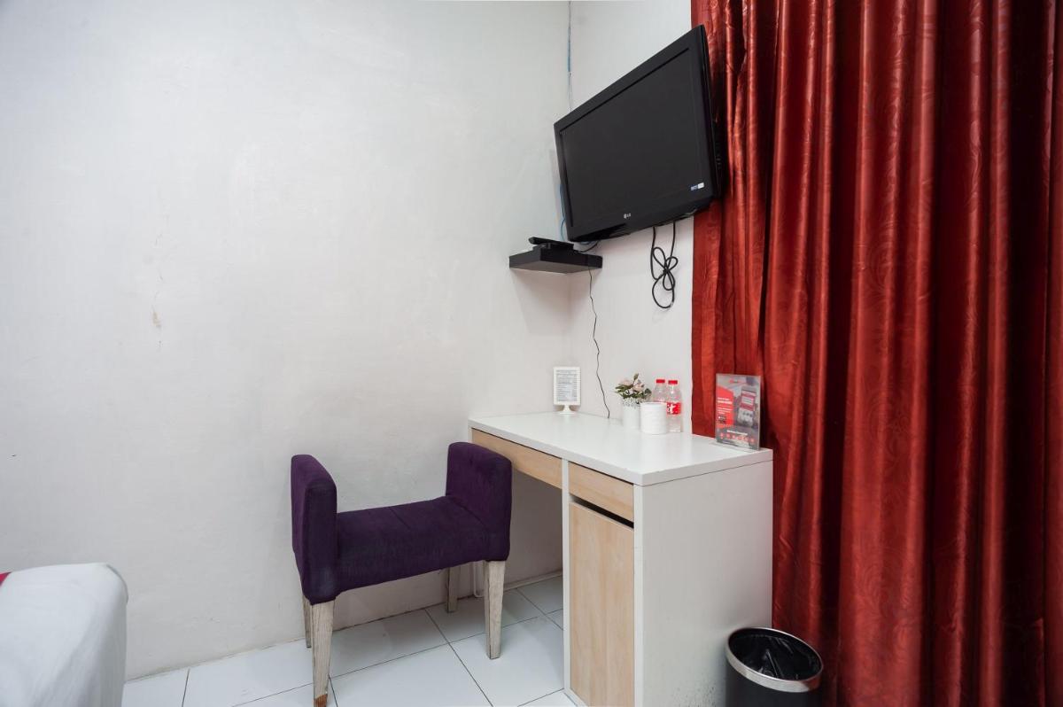 Photo - RedDoorz Plus near Mall Kelapa Gading