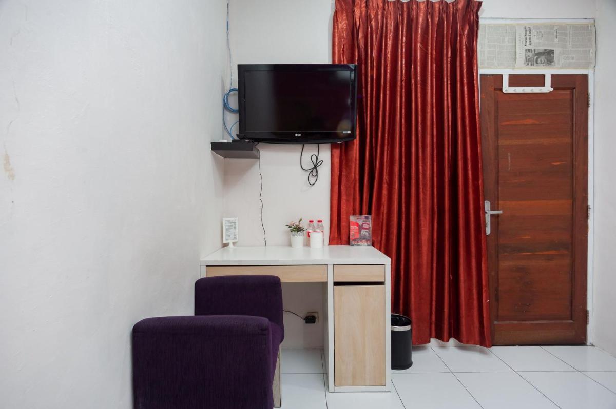 Photo - RedDoorz Plus near Mall Kelapa Gading