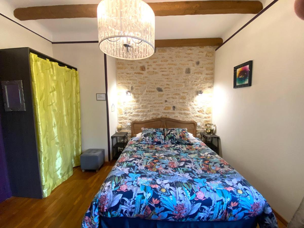 Photo - Ô Clair de Lune Chambres d'hôtes climatisées à Sarlat - parking privé - piscine chauffée - espace bi