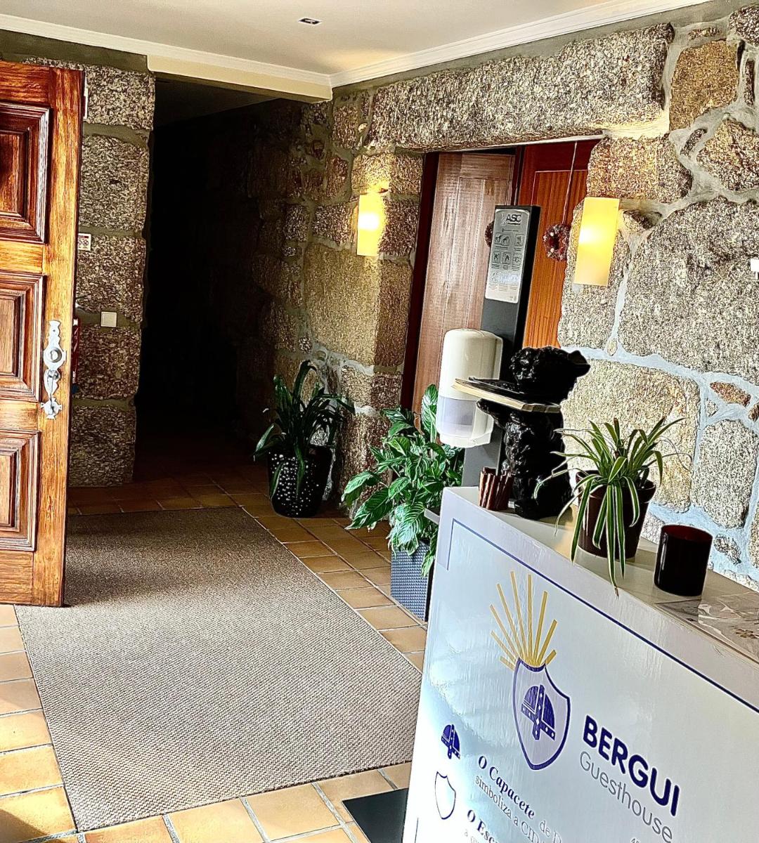 Photo - BERGUI Guesthouse - Guimarães