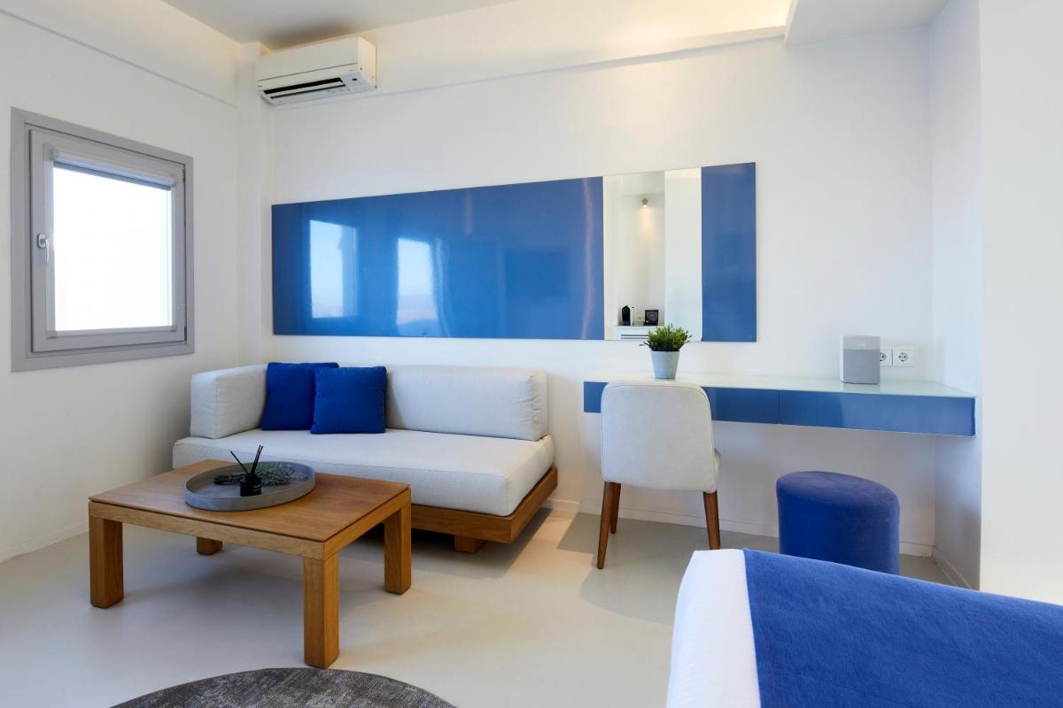 Photo - Alti Santorini Suites