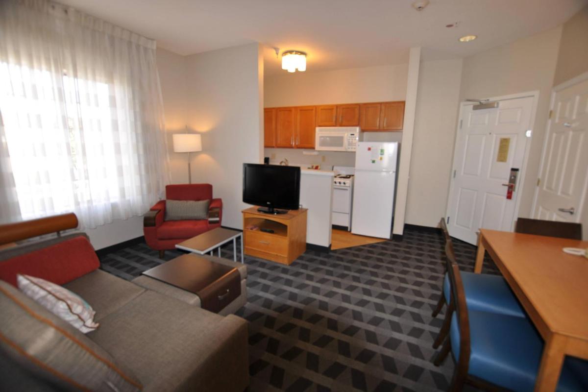 Photo - TownePlace Suites by Marriott Albuquerque Airport