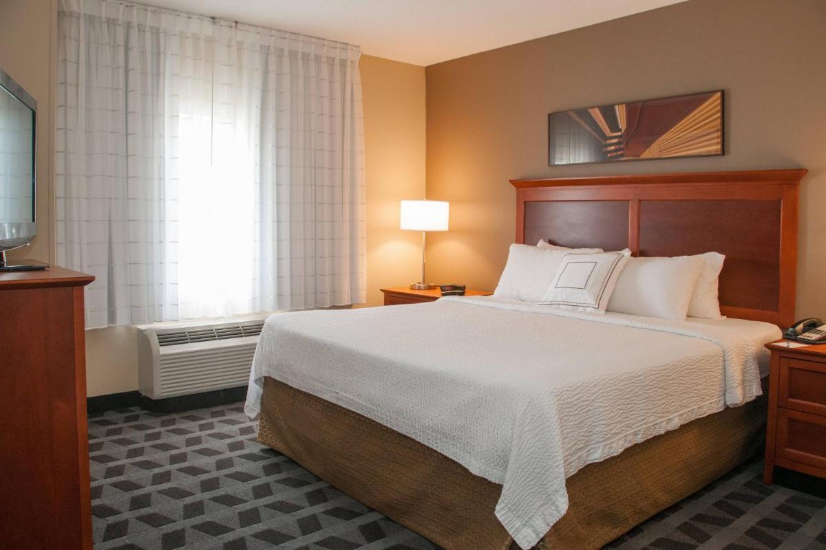 Photo - TownePlace Suites by Marriott Colorado Springs South