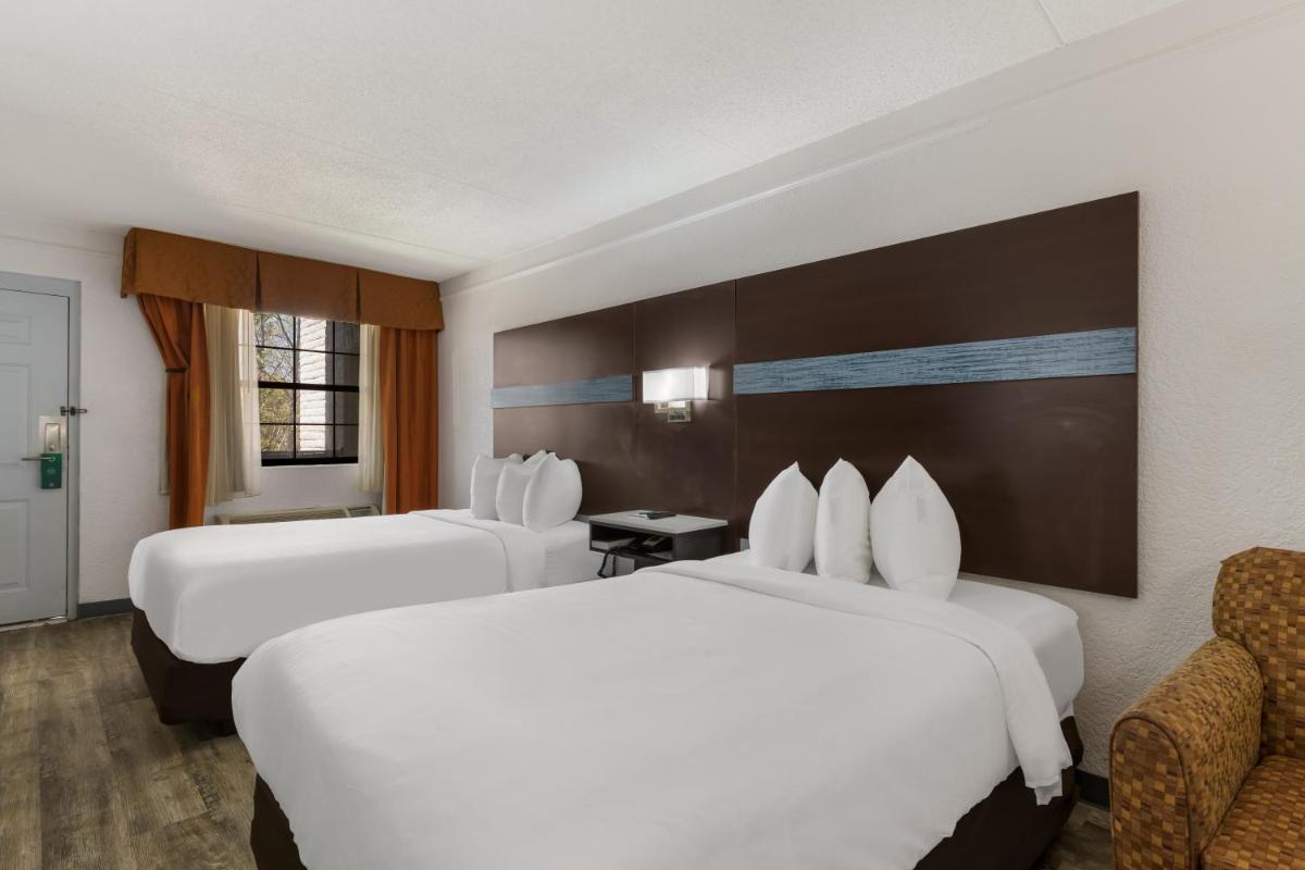 Photo - Quality Inn & Suites Charlotte Airport