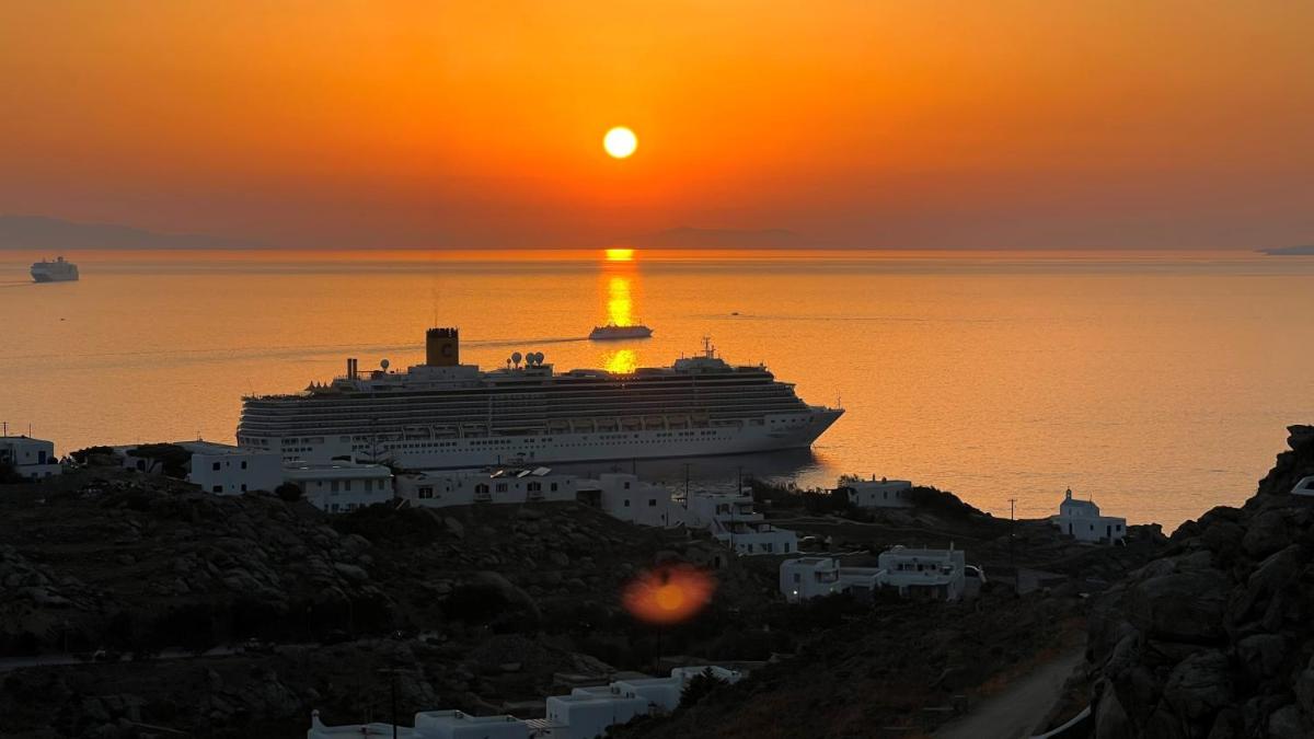 Nomia Sunset Suites Mykonos photo 7