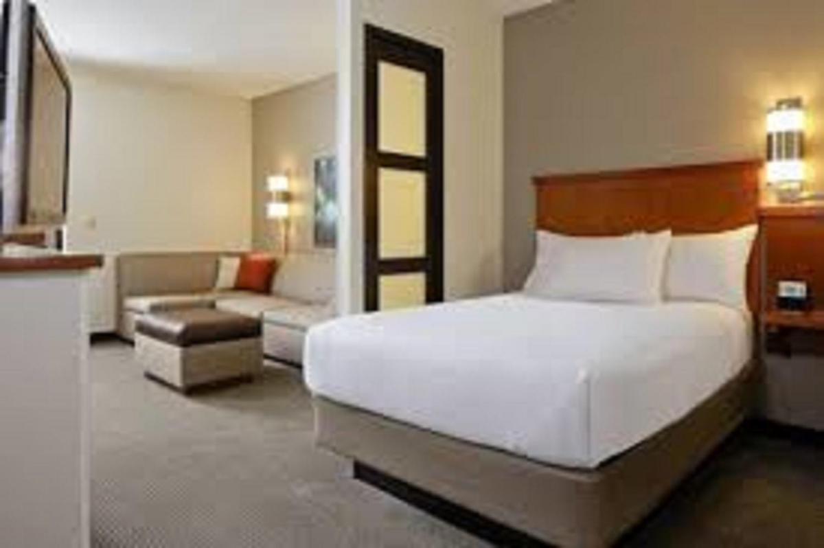 Photo - Hyatt Place Sterling Dulles Airport North