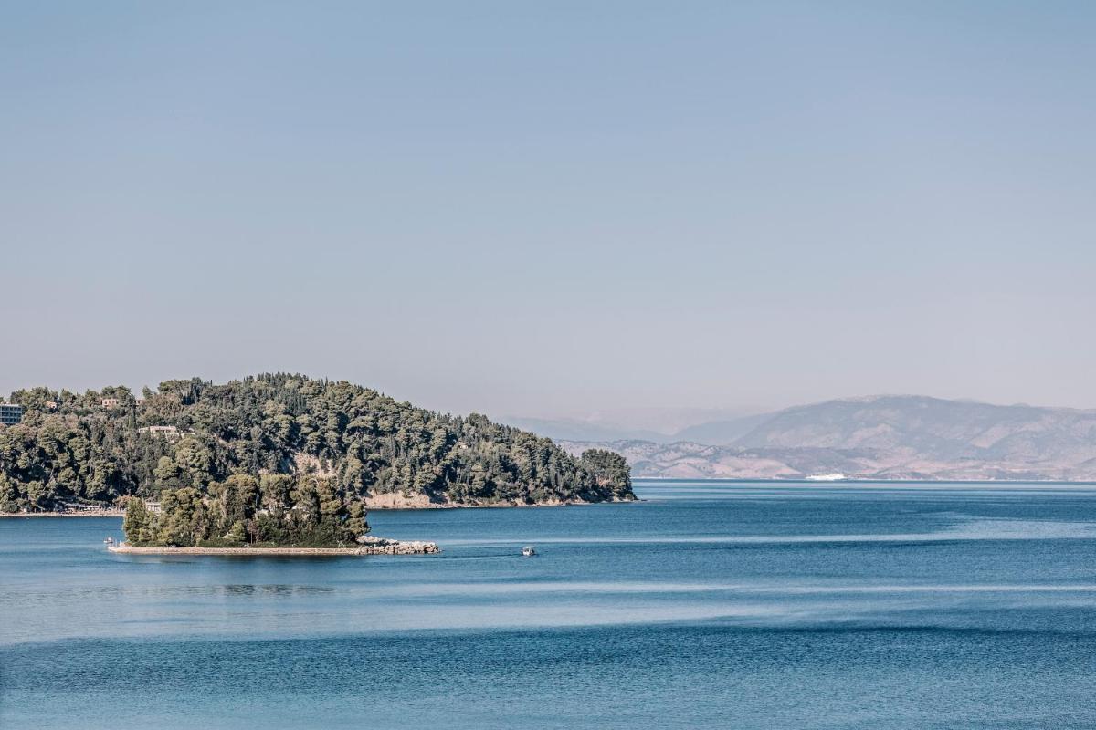 Ray Hotel Corfu photo 2