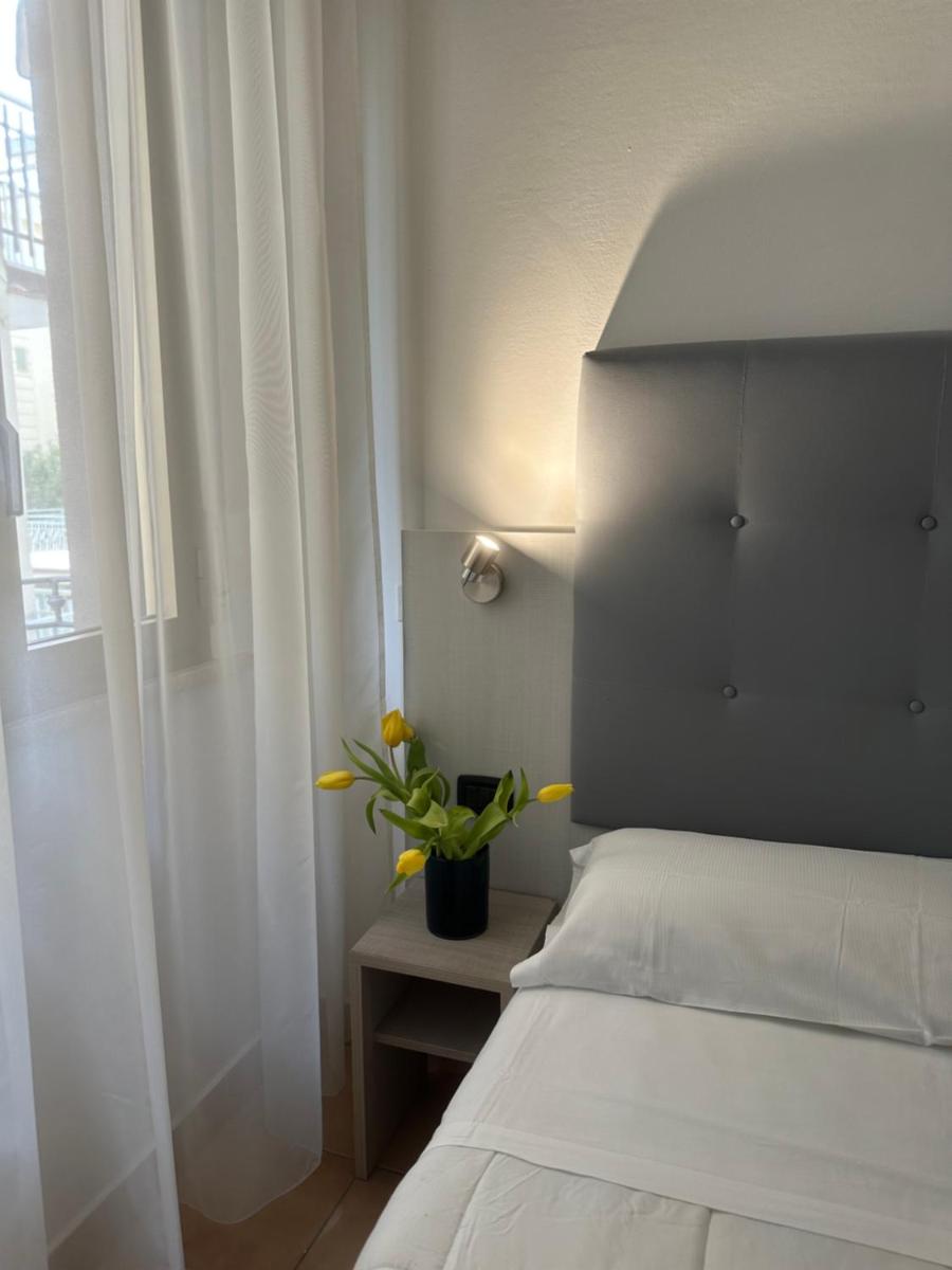 Photo - Noah Beach Hotel