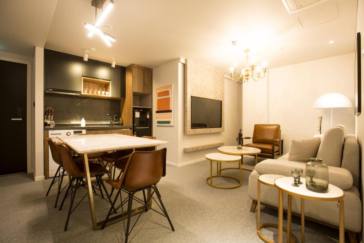 Photo - UH Suite The Jongno