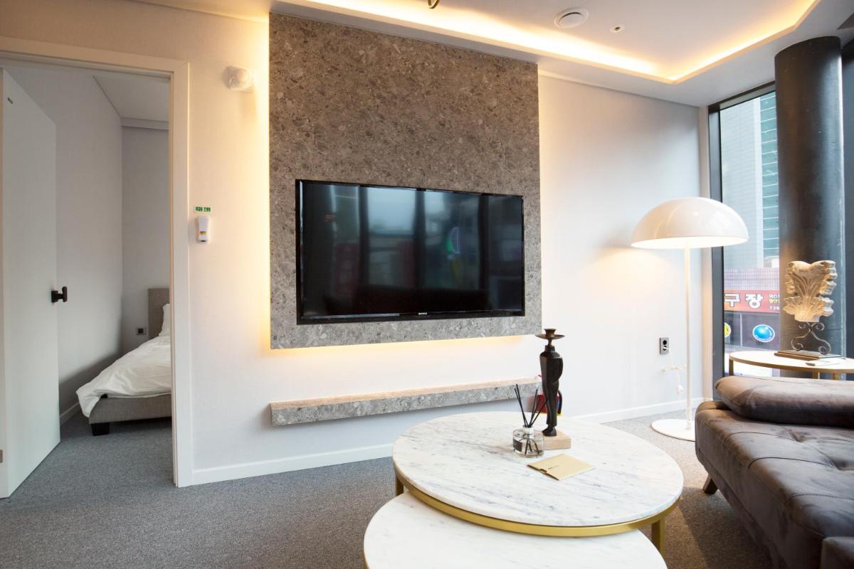 Photo - UH Suite The Jongno