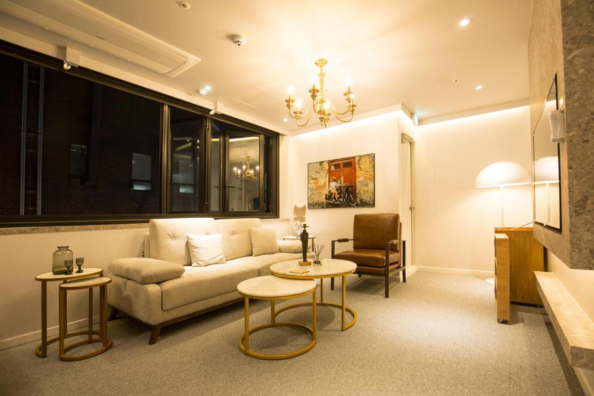 Photo - UH Suite The Jongno