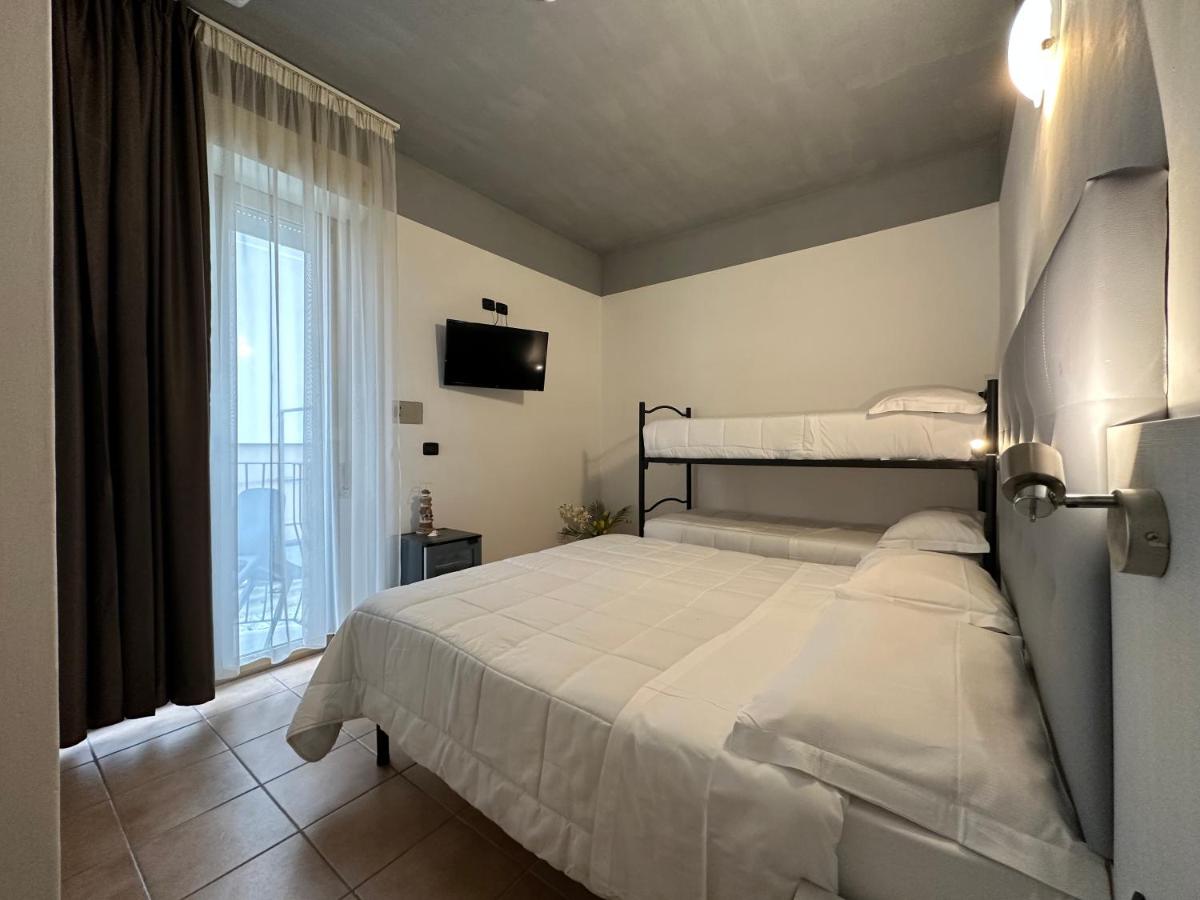 Photo - Noah Beach Hotel