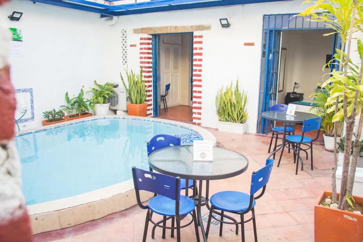 Photo - Room in Lodge - Hpt-Sm Hotel Room In Getsemani With Pool, Breakfast And Wifi