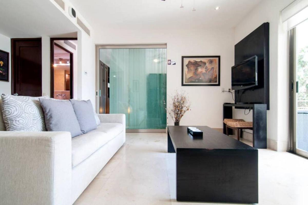 Foto - Luxurious & Central Condo In Playa Steps From The Beach