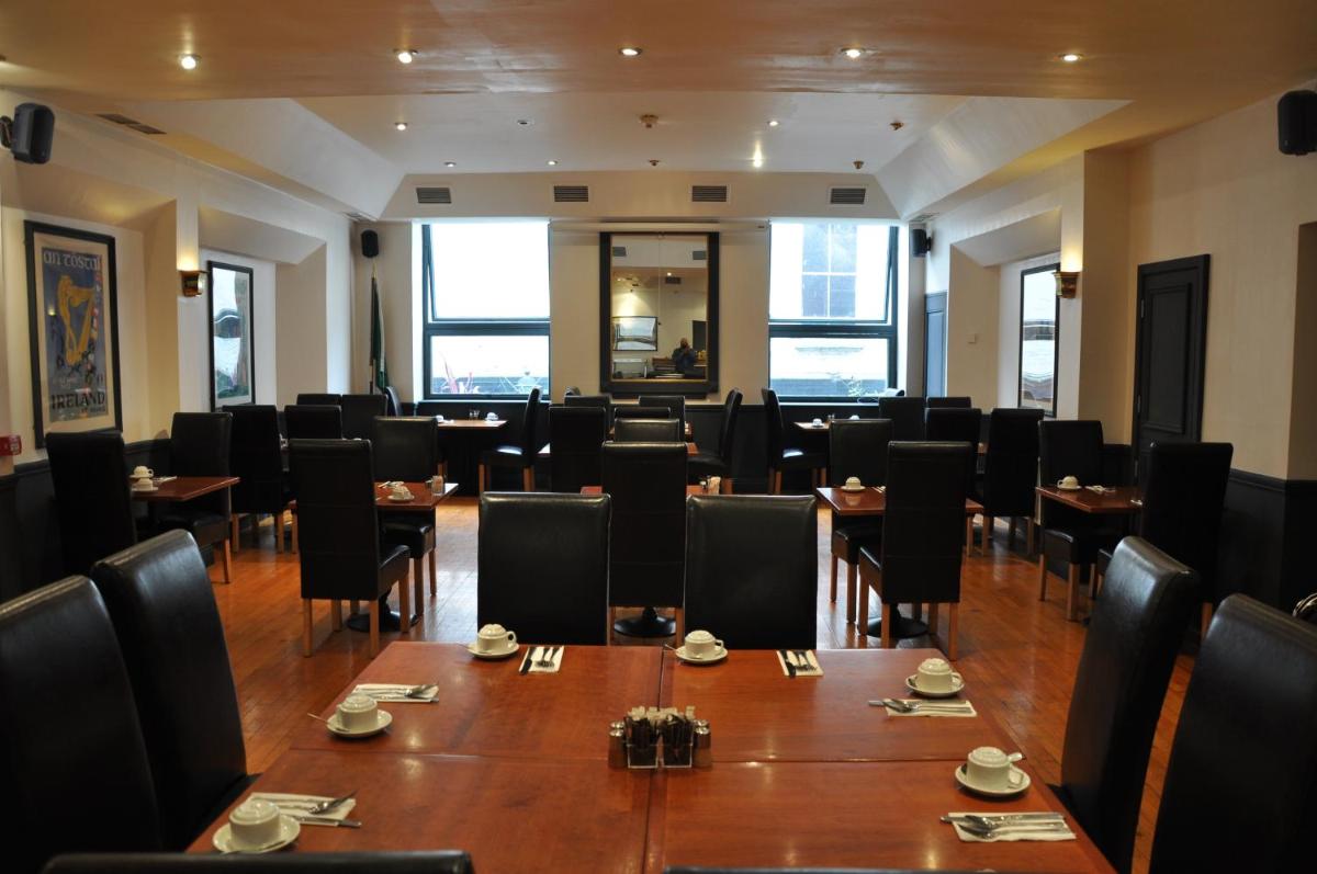 Blooms Hotel photo 8