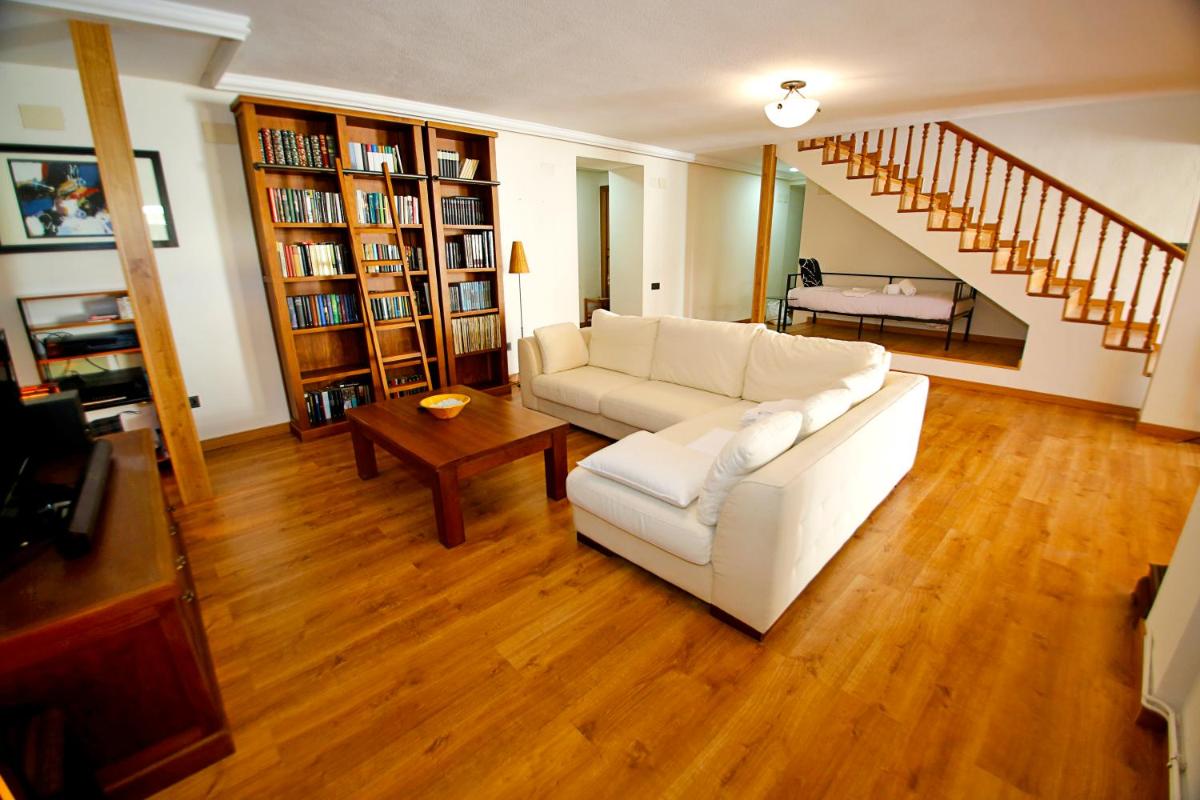 Photo - Luxurious Mansion